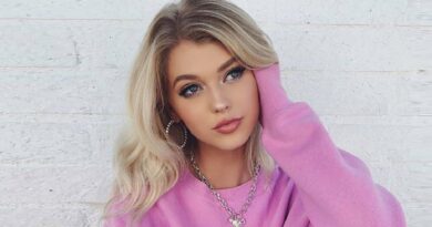 Loren Gray Net Worth 2022,